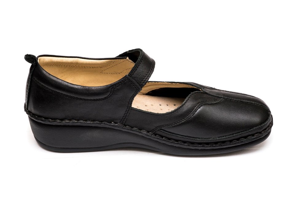 SNEAKERS-2009